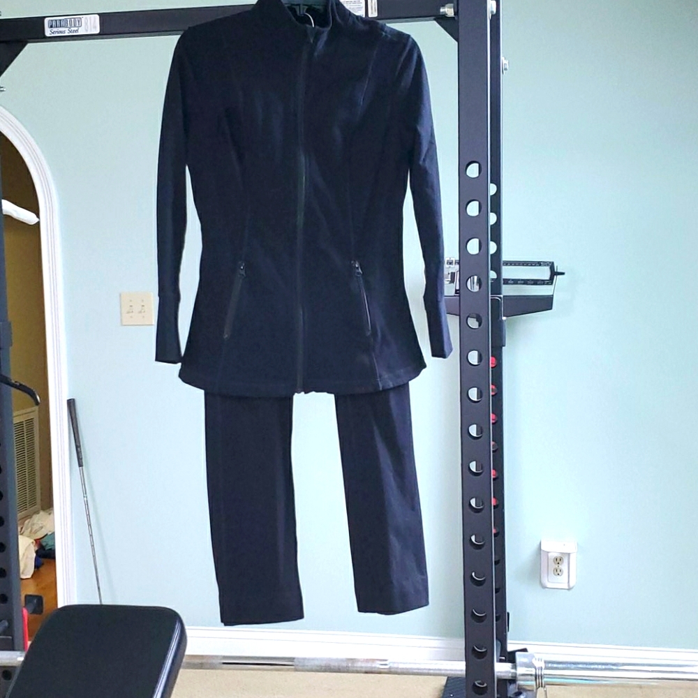Yoga pants and jacket size small